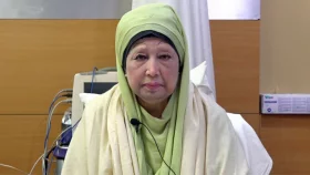 ধ্বংস নয়, শান্তি চাই: খালেদা জিয়া