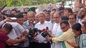 দেশে ফিরলেন ড. ইউনূস, যা বললেন মির্জা ফখরুল