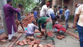 আসছেন ড. ইউনূস, তাই আবু সাঈদের বাড়িতে হচ্ছে রাস্তা