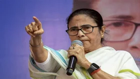 আবারও বাংলাদেশের প্রসঙ্গ টানলেন মমতা