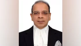 প্রধান বিচারপতি হলেন সৈয়দ রেফাত আহমেদ