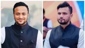 ‘ক্রিকেট থেকে অবসর নিয়ে রাজনীতি করুক’