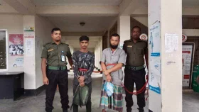 দুবাই প্রবাসীর বাড়িতে ডাকাতি, পালাতে গিয়ে আটক দুই
