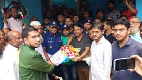 ফুলেল শুভেচ্ছায় থানায় ফিরলো পুলিশ&nbsp;