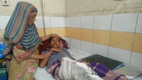 মৃত্যুকে কাছ থেকে দেখল সপ্তম শ্রেণির কামরুল