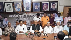 &lsquo;সবাই প্রস্তুত থাকেন, নেত্রী দ্রুত দেশে ফিরে আসবেন&rsquo;