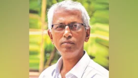 আন্দোলনের মুখে পদত্যাগ করলেন শিশু একাডেমির মহাপরিচালক