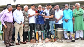 লুট হওয়া সব ট্রফি ফেরত পাওয়ার আকুতি আবাহনীর সাবেকদের