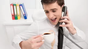 পোশাকের চা-কফির দাগ দূর করবেন যেভাবে