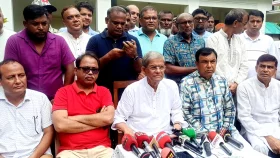 ছাত্র-জনতার বিপ্লব নস্যাৎ করতে  দেশি-বিদেশী চক্র সক্রিয়: ফখরুলের