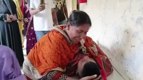 খেলতে গিয়ে বিদ্যুৎস্পৃষ্ট হয়ে প্রাণ গেল মাদরাসাছাত্রের