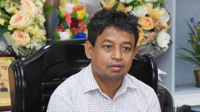 টাকা পাচার করতে নিজেই মানি এক্সচেঞ্জ খোলেন হারুন