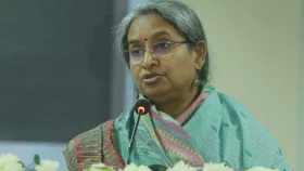 ডিবি কার্যালয়ে নেওয়া হবে দীপু মনিকে