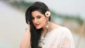 আবারও প্রেমে পড়েছেন পরীমণি