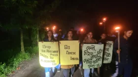 বাংলাদেশকে প্লাবিত করার প্রতিবাদে জাবিতে মশাল মিছিল