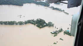 হেলিকপ্টার দিয়ে সার্বিক বন্যা পরিস্থিতি পর্যবেক্ষণ করছে বাংলাদেশ বিমান বাহিনী
