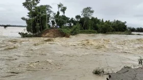 বন্যার পানিতে ভেসে গেল রামুর দুই যুবক&nbsp;