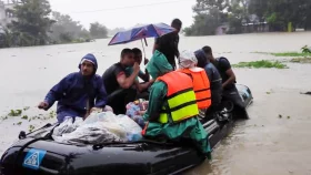 ফেনীতে চিকিৎসা সহায়তা ও উদ্ধার অভিযানে রয়েছে বাংলাদেশ নৌবাহিনী
