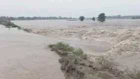 তিন দিনেও মেরামত হয়নি ভেঙে যাওয়া বেড়িবাঁধ&nbsp;
