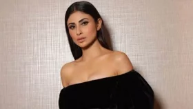 মুম্বাইয়ে নিয়মিত কাঁদতেন মৌনী রায়