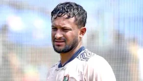 ভারতের ভিসা পেতে দেরি, তাই শেষে দলের সঙ্গে সাকিব