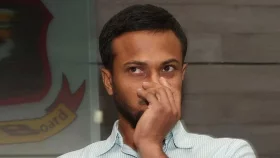 সাকিবের বিরুদ্ধে হত্যা মামলায় ক্রিকেটারদের প্রতিবাদ