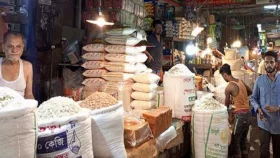 বন্যাদুর্গত এলাকায় খাদ্যপণ্যের অস্বাভাবিক দাম বৃদ্ধি&nbsp;