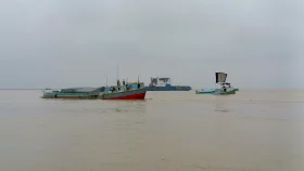 পদ্মায় পানি কমছে