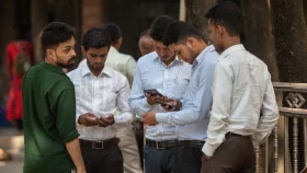 ওষুধ কোম্পানির প্রতিনিধিদের উৎপাত, রোগীদের হাঁসফাঁস