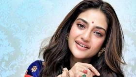 খোলামেলা পোশাকে কটাক্ষের মুখে নুসরাত জাহান