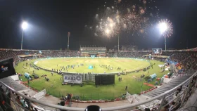 স্টেডিয়ামের নাম বেঁচে আয় ৪৩ কোটি