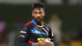 দুই ওভারে ৩৬ রান দিয়ে দলকে ডোবালেন মোহাম্মদ আমির