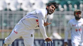 মিরাজের ঘূর্ণিতে ভাঙল শতরানের জুটি