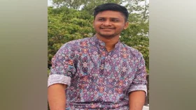 ত্রাণ দিয়ে ফেরার পথে প্রাণ গেল ভূমি কর্মকর্তার