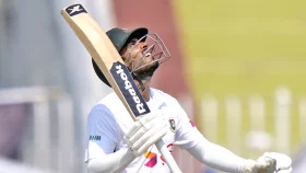১৬৫ রানের জুটি গড়ে ফিরলেন মিরাজ