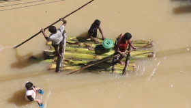 জায়গা হচ্ছে না হাসপাতালে, ডায়রিয়া ও চর্মরোগে বেশি আক্রান্ত