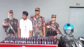 প্রেস লেখা মোটরসাইকেল ও ফেনসিডিলসহ ছাত্রলীগ নেতা আটক