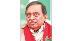 সাবেক স্বরাষ্ট্রমন্ত্রীসহ ১০ জনের দেশত্যাগে নিষেধাজ্ঞা