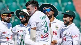 সাইমকে ফেরালেন তাসকিন