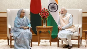 ক্ষমতাচ্যুত প্রধানমন্ত্রী শেখ হাসিনাকে সমর্থন দিয়ে দোটানায় ভারত