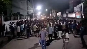 বরিশাল বিশ্ববিদ্যালয় ও বিএম কলেজের শিক্ষার্থীদের সংঘর্ষ, আহত  ৫০