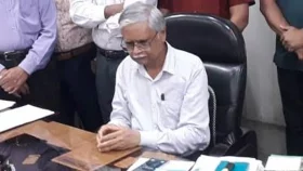 কেউ পেশিশক্তির চার্চা করতে পারবে না: রাবি উপাচার্য
