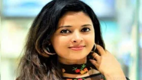 পরিচালকের বিরুদ্ধে আরেক অভিনেত্রীর বিস্ফোরক অভিযোগ