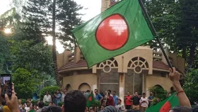 মুক্তিযুদ্ধ ও জাতীয় সংগীতকে কটাক্ষের প্রতিবাদে ৪৮ নাগরিকের বিবৃতি