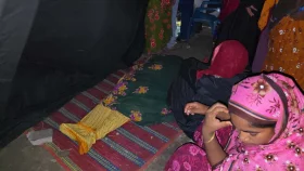 পালিয়ে গেল সবাই, পড়েছিল গৃহবধূর নিথর দেহ