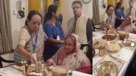 শেখ হাসিনাকে আপ্যায়নের ভাইরাল ছবি নিয়ে যা জানা গেল