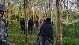 পাহাড়ের পাদদেশে মদের কারখানা, অতঃপর...
