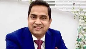 এক দশক পর দেশে ফিরছেন সাংবাদিক ফজল আনসারী