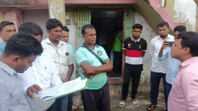 বেশি দামে সিগারেট বিক্রি করায় লাখ টাকা জরিমানা
