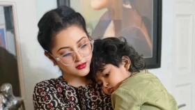 ছেলের মধ্যে স্টারডম খুঁজে পান পরীমণি